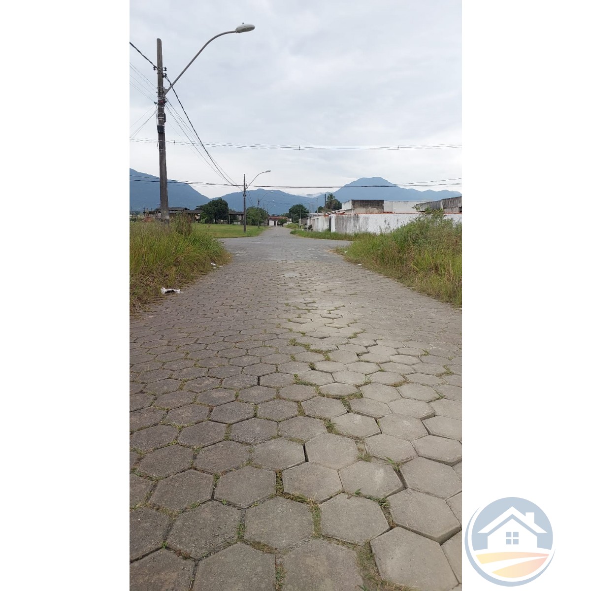 Terreno no bairro Flora Rica II, Lado Linha